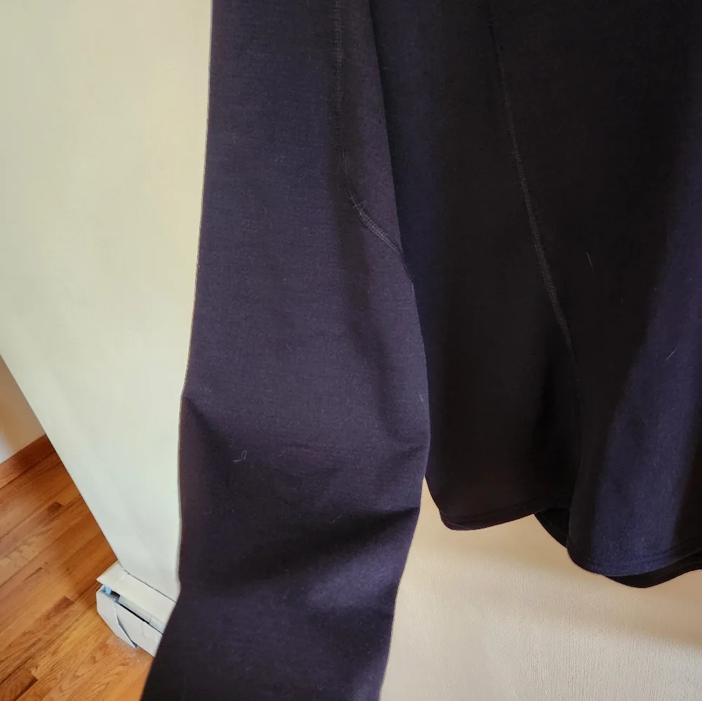 The North Face performance outdoor top XL NWT